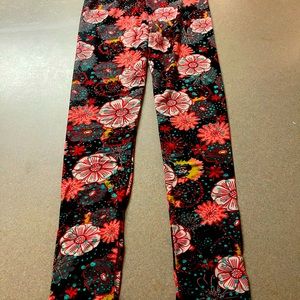 Girls OS lularoe lehhings